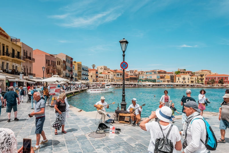 Chania – færgehavn og rejsemålsguide