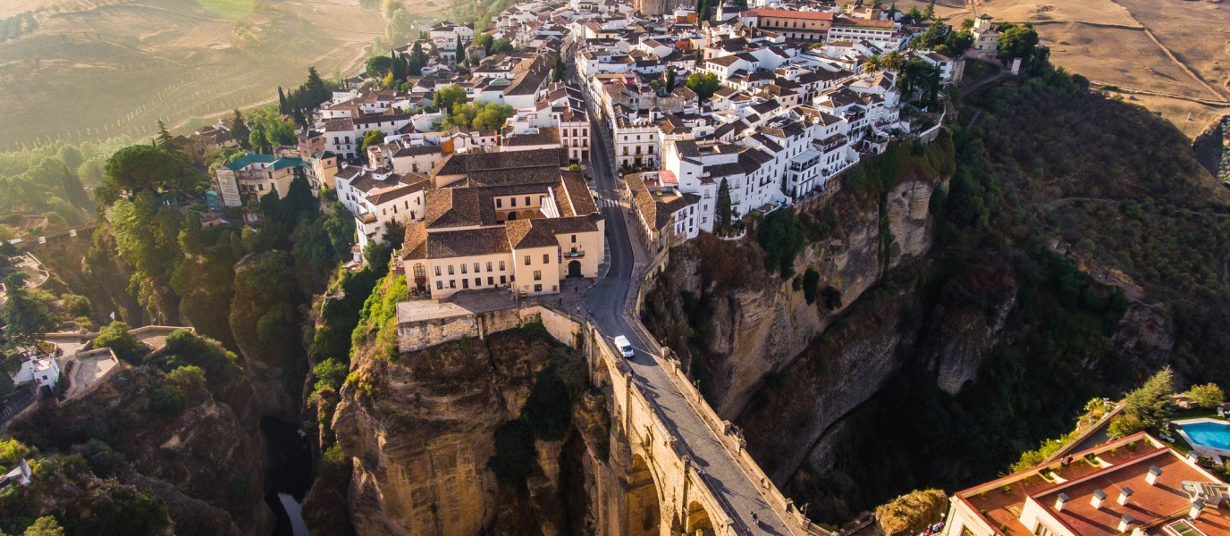 Málaga – færgehavn og rejsemålsguide