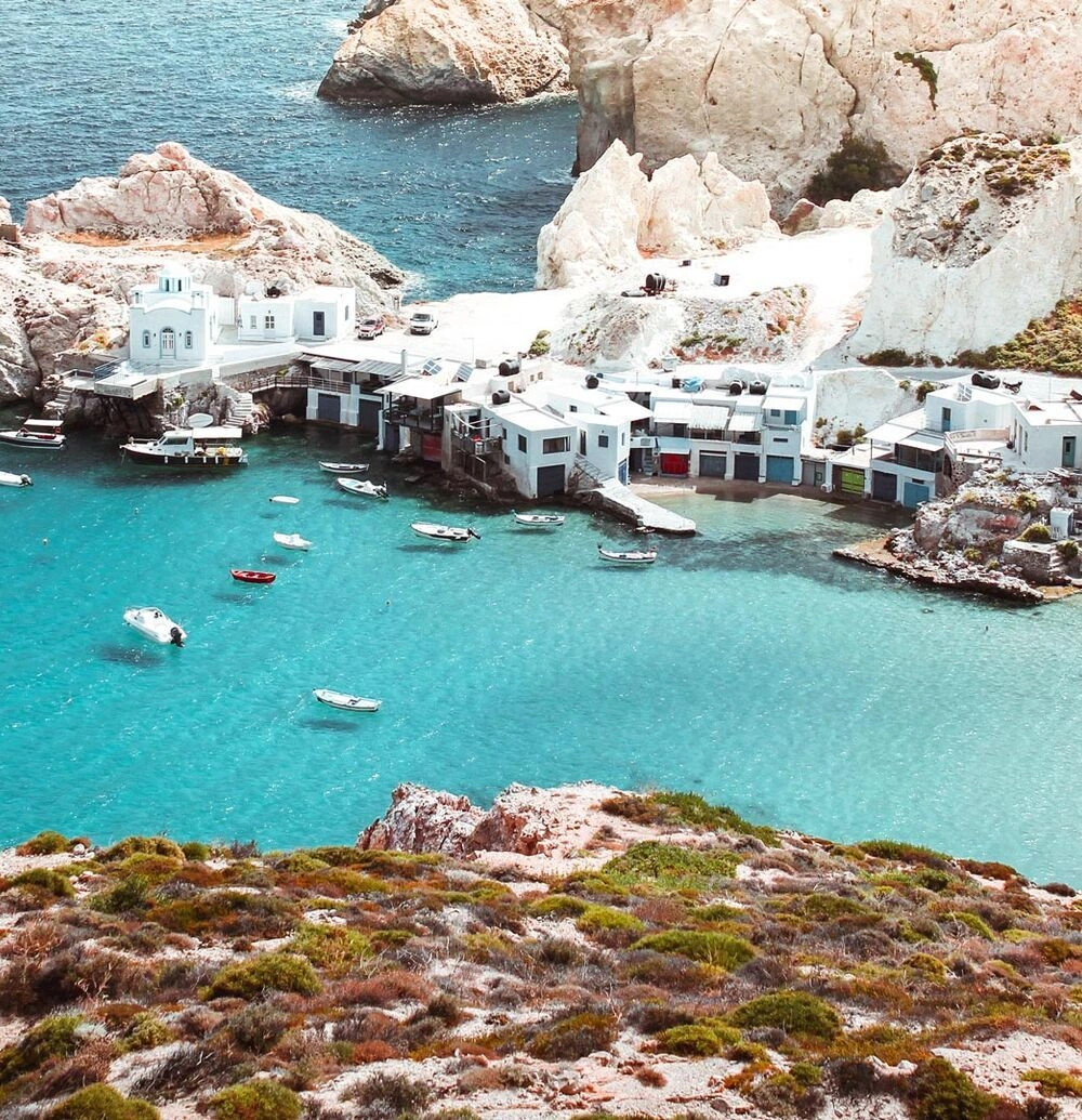 Milos – færgehavn og rejsemålsguide