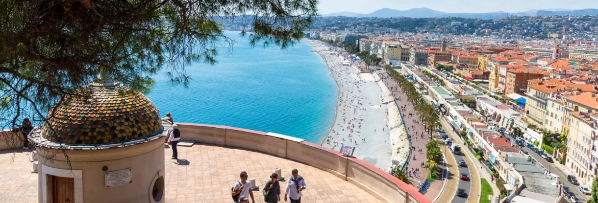 Nice – færgehavn og rejsemålsguide