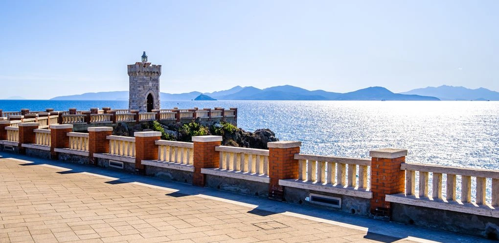 Piombino – færgehavn og rejsemålsguide