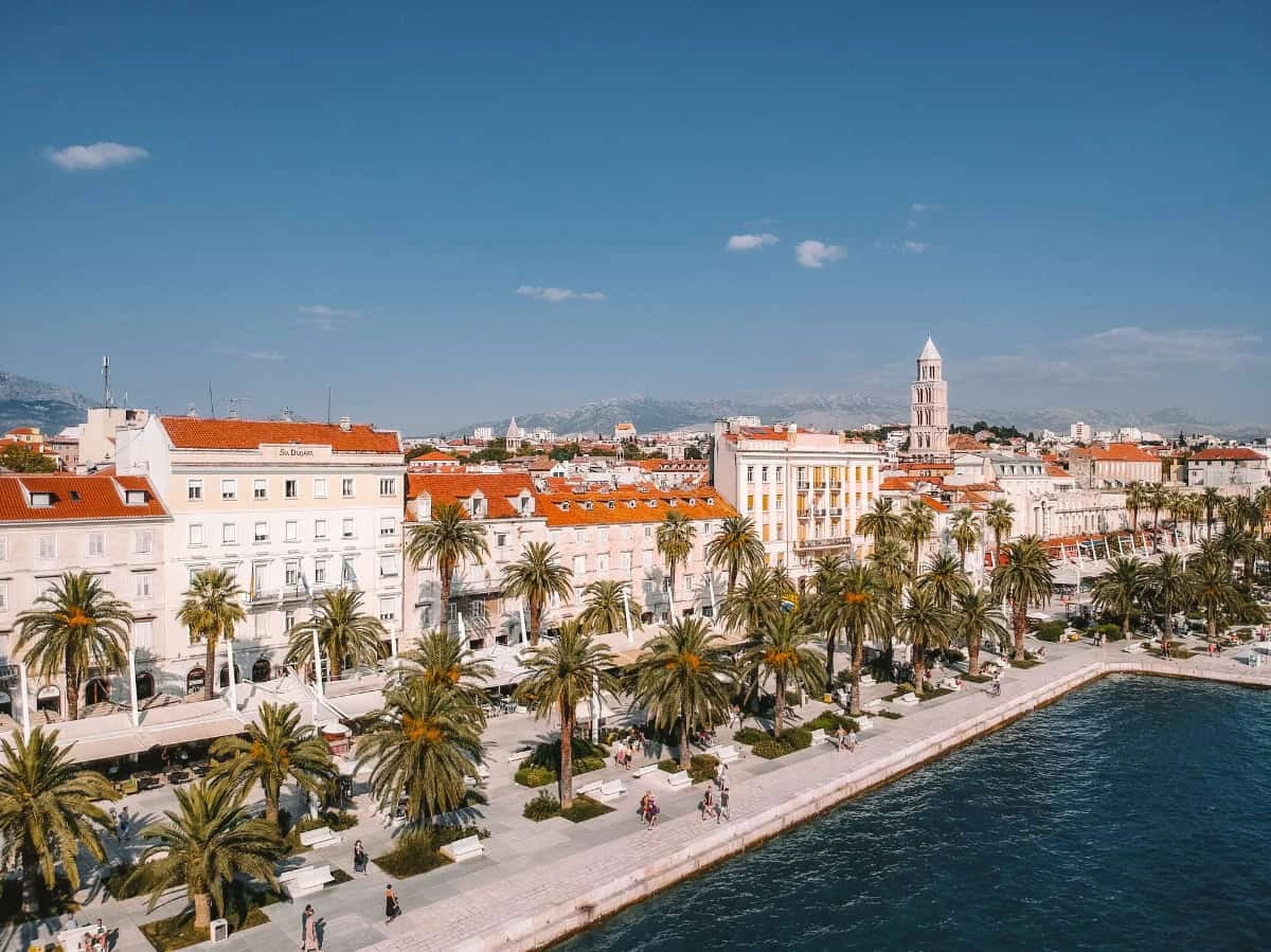 Split – færgehavn og rejsemålsguide