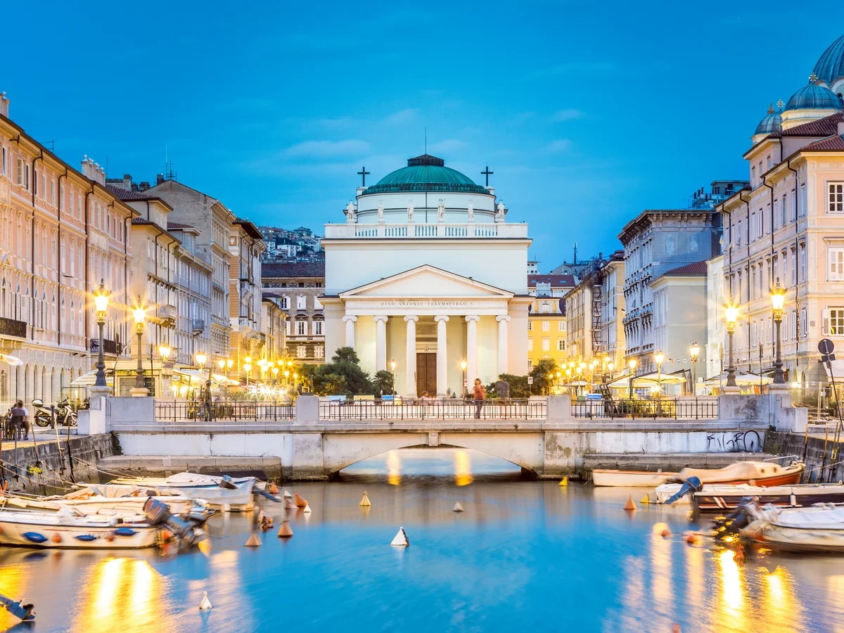 Trieste – færgehavn og rejsemålsguide