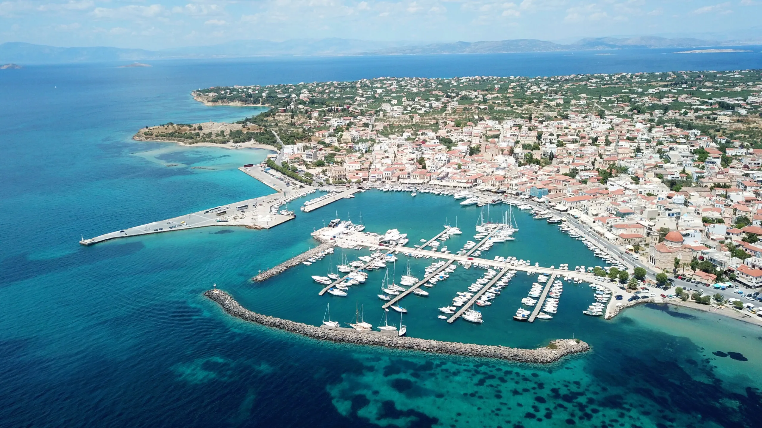 Færgehavnen i Aegina