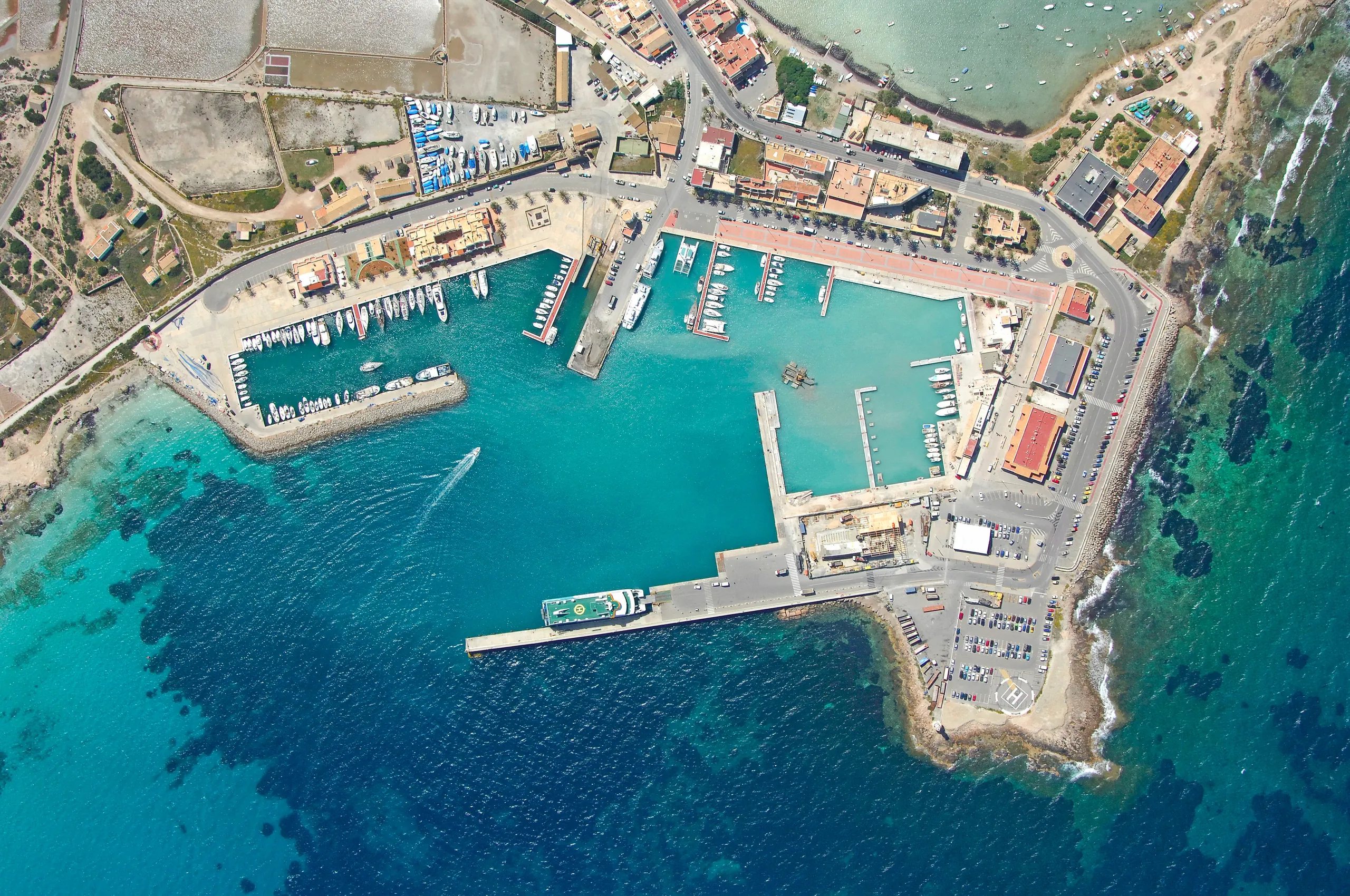 Færgerejse og havneinformation for Dénia–Formentera