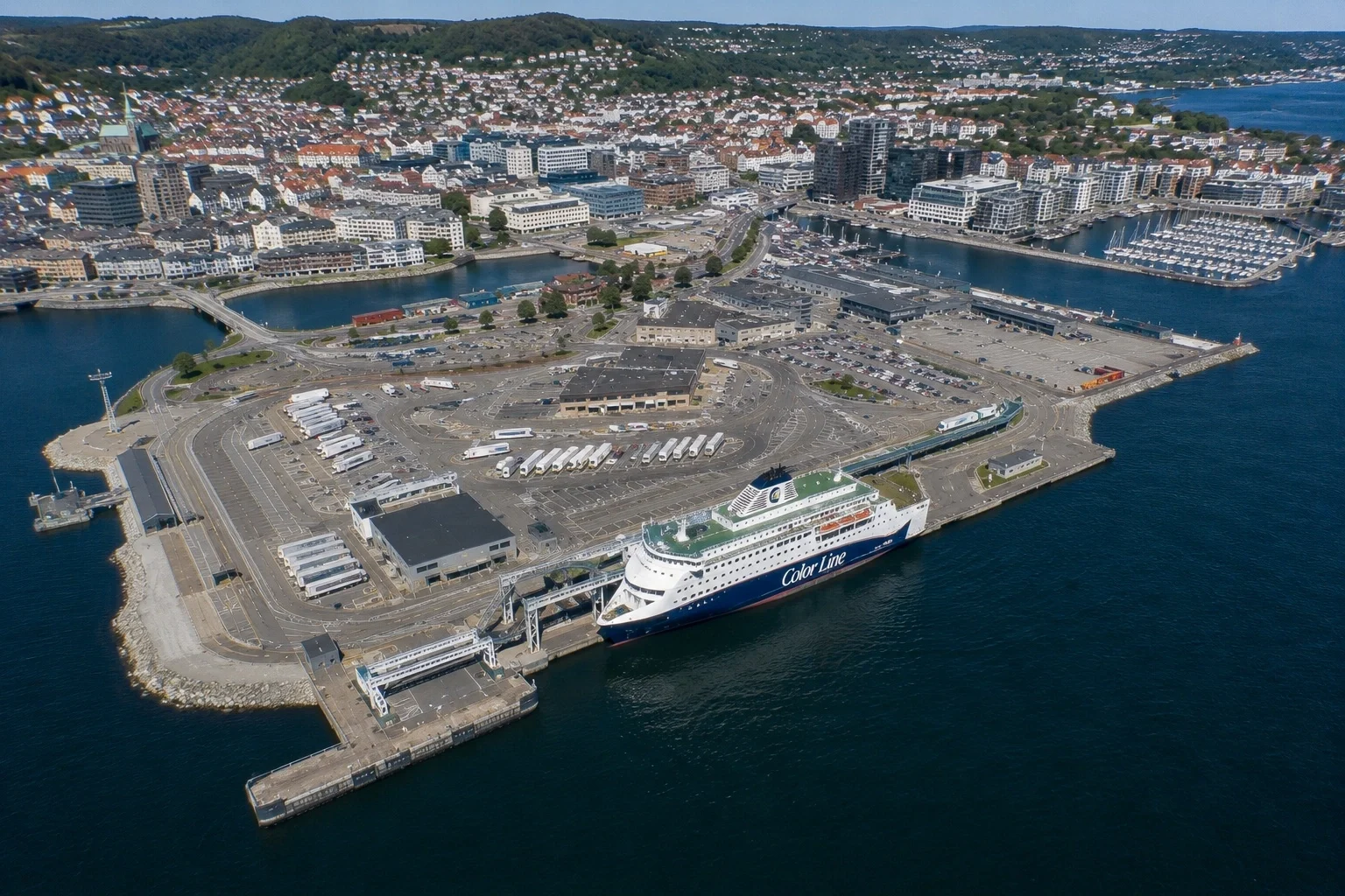 Kristiansand – færgehavn og rejsemålsguide