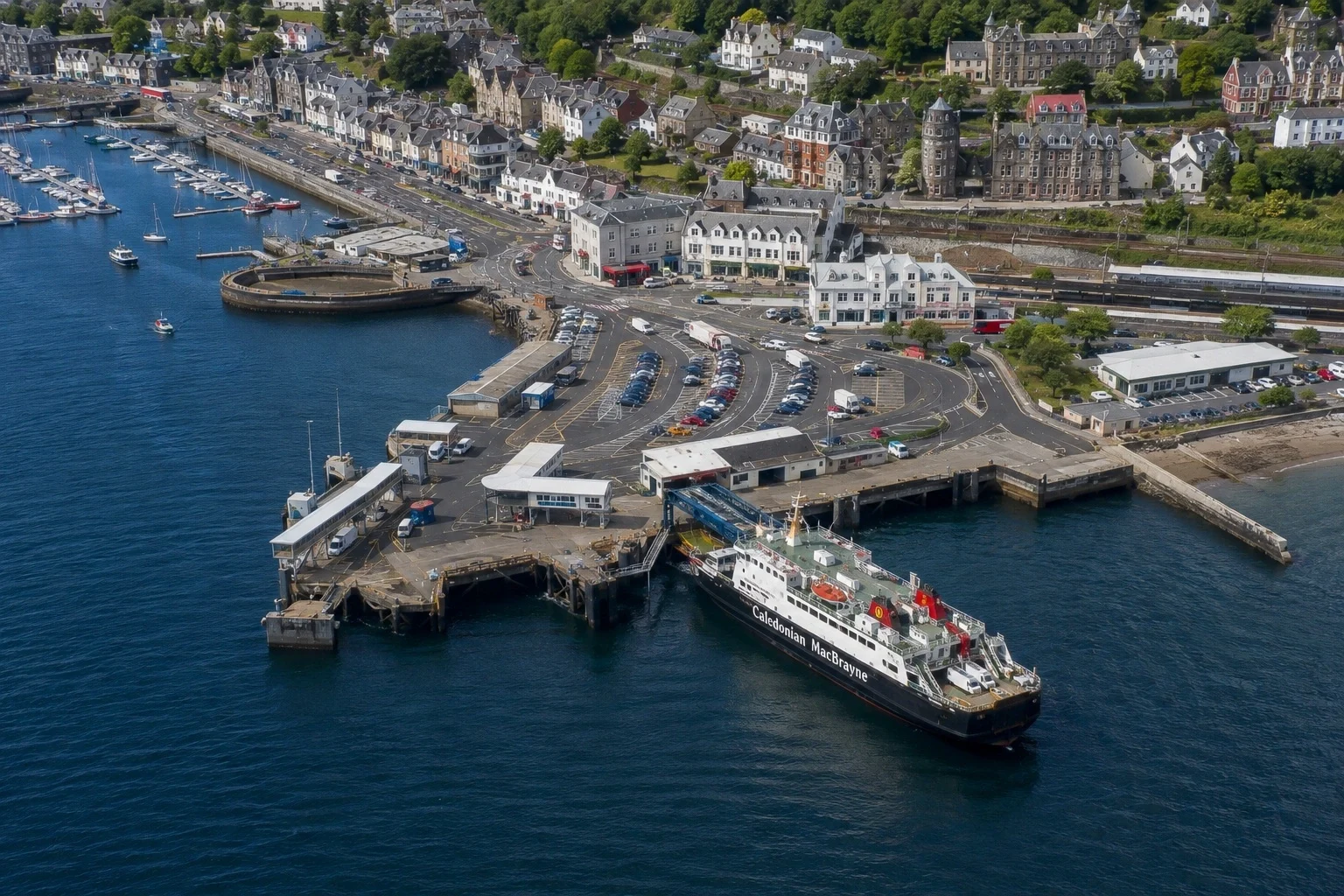 Færgerejse og havneinformation for Oban–Coll