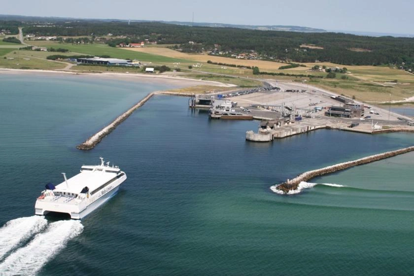 Færgerejse og havneinformation for Aarhus–Odden