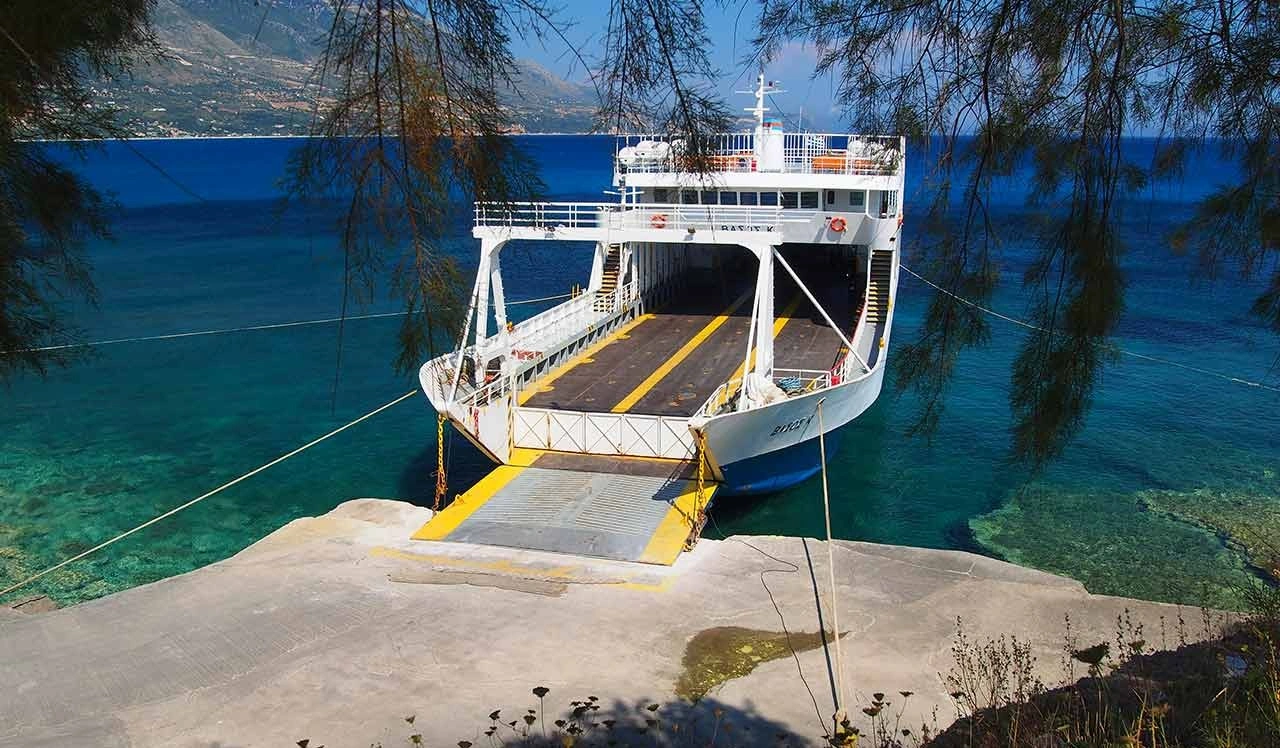 Færgerejse og havneinformation for Pesada, Kefalonia–Agios Nikolaos, Zakynthos