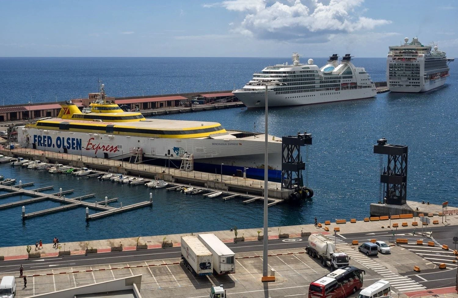 Færgerejse og havneinformation for Los Cristianos–Santa Cruz de La Palma