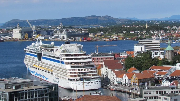 Færgerejse og havneinformation for Hirtshals–Stavanger