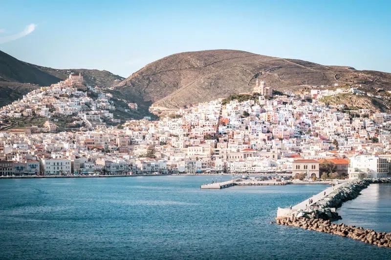Færgehavnen i Syros