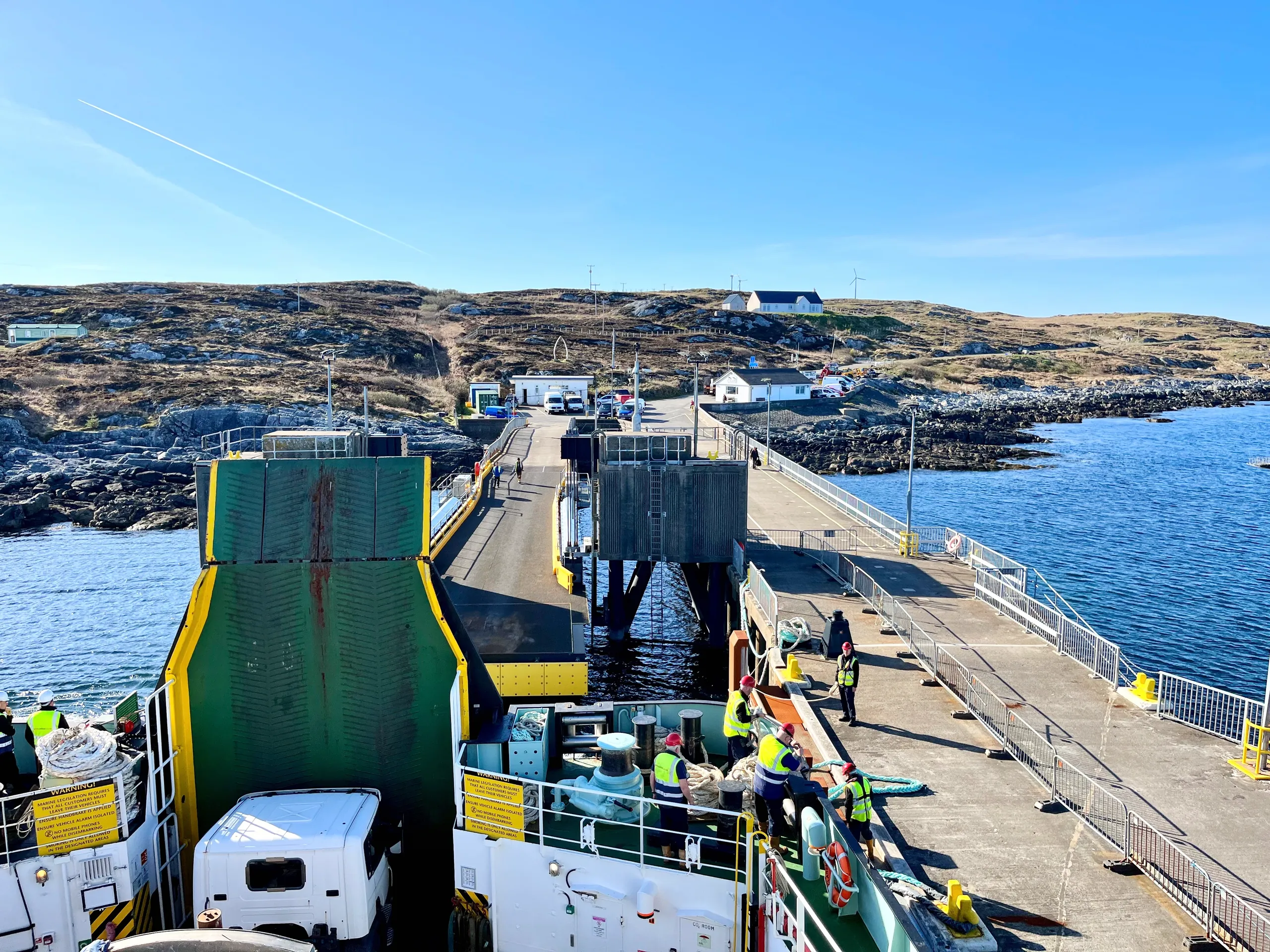 Færgerejse og havneinformation for Oban–Tiree