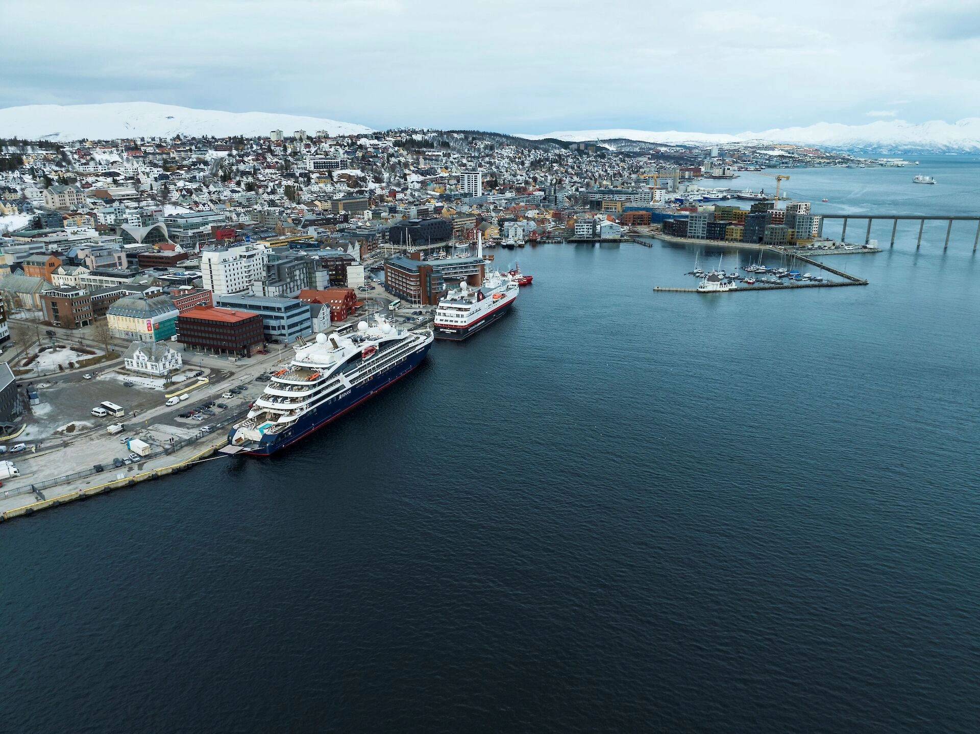 Færgerejse og havneinformation for Bergen–Tromsø