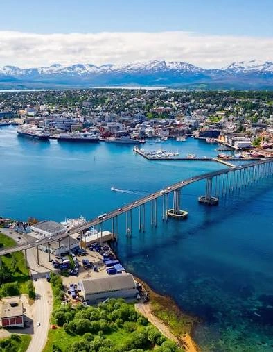 Færgerejse og havneinformation for Bergen–Tromsø