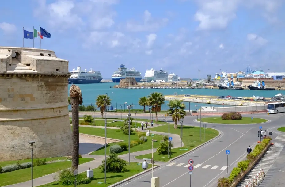 Færgehavnen i Tunis, Tunisia
