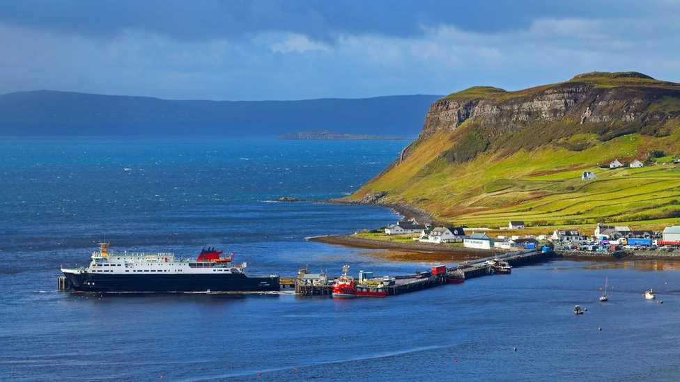 Færgerejse og havneinformation for Uig–Tarbert (Harris)