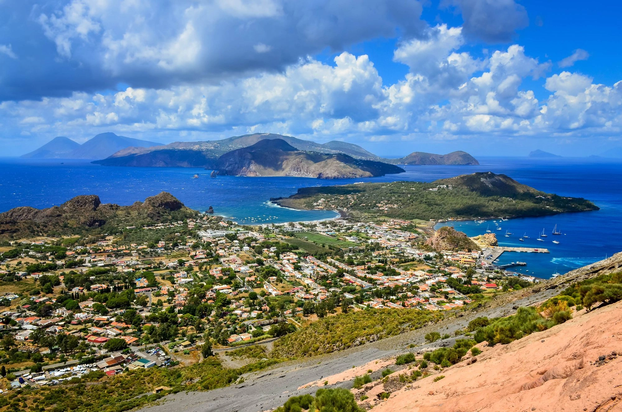 Færgehavnen i Vulcano