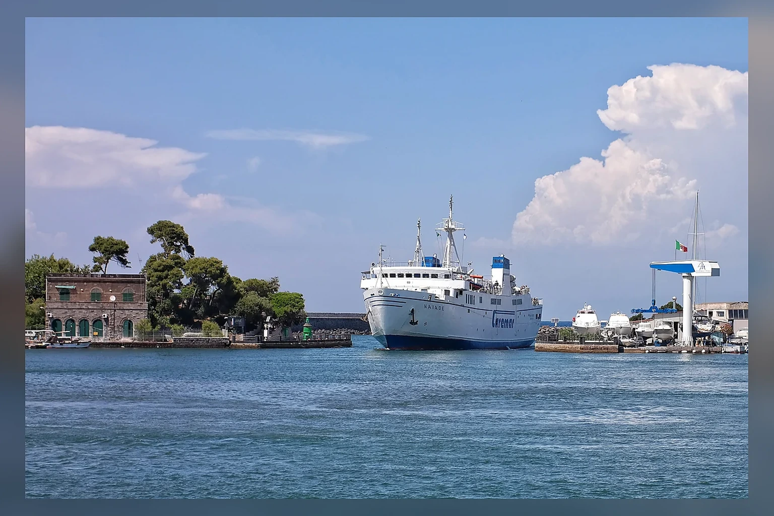Caremar Ferries – færgeselskab og rejseguide