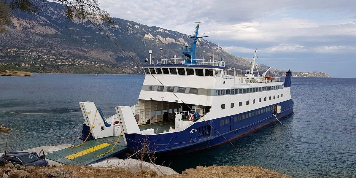 Færgerejse og havneinformation for Pesada, Kefalonia–Agios Nikolaos, Zakynthos